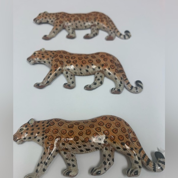 4 / 20$ SALE  3 Cheetah Magnets - Picture 3 of 4